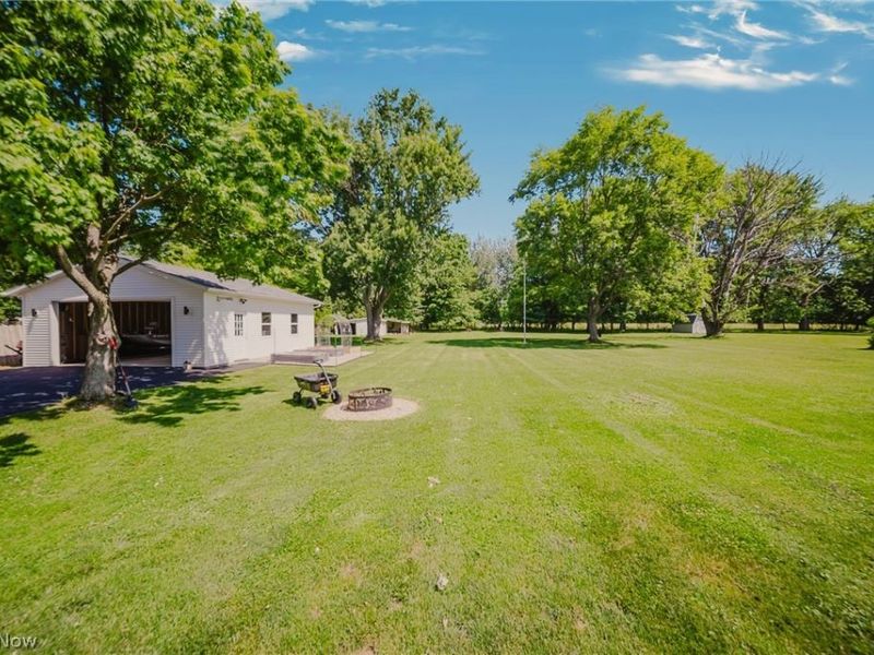 107 Cooper Foster Park Road, Amherst, OH 44001 Photo 8