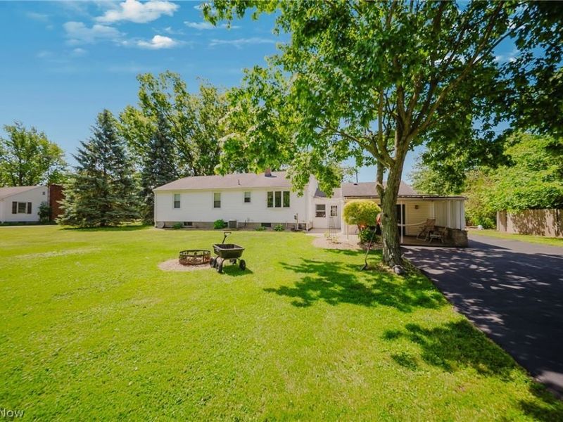 107 Cooper Foster Park Road, Amherst, OH 44001 Photo 9