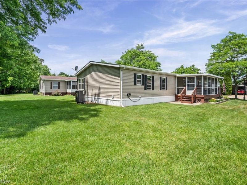 43 Periwinkle Drive, Olmsted Township, OH 44138 Photo 30