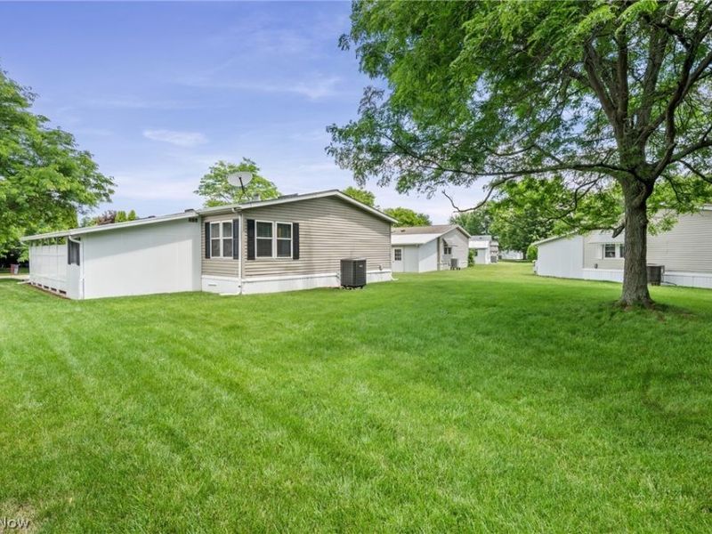 43 Periwinkle Drive, Olmsted Township, OH 44138 Photo 31
