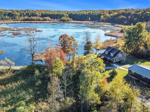 15303 Seymour Road, Grass Lake, MI 49240