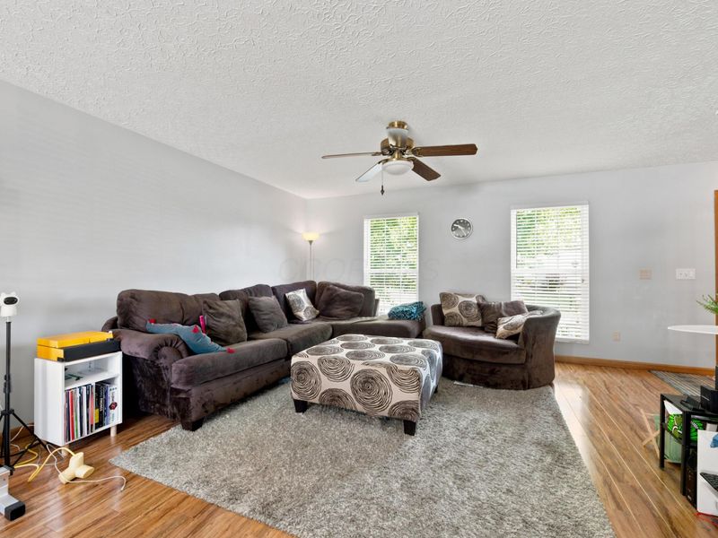 8117 Mandalay Road, Blacklick, OH 43004 Photo 2
