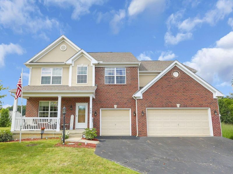 395 Alonzo Palmer Street, Pataskala, OH 43062 Photo 2