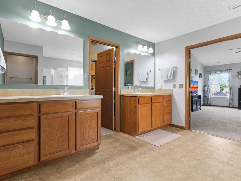 395 Alonzo Palmer Street, Pataskala, OH 43062 Photo 47
