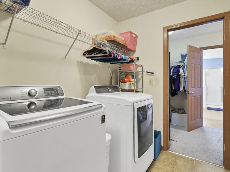 395 Alonzo Palmer Street, Pataskala, OH 43062 Photo 51