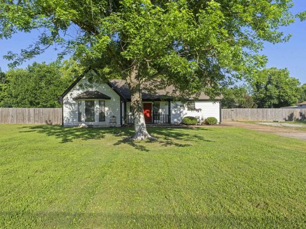 129 QUAIL HOLLOW DR, Atoka, TN 38004