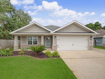 1941 Alhambra Street Navarre, FL 32566