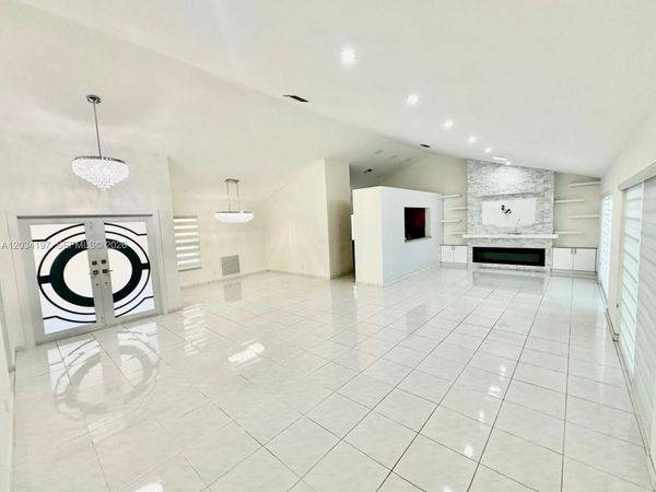 16328 NW 11th St, Pembroke Pines, FL 33028