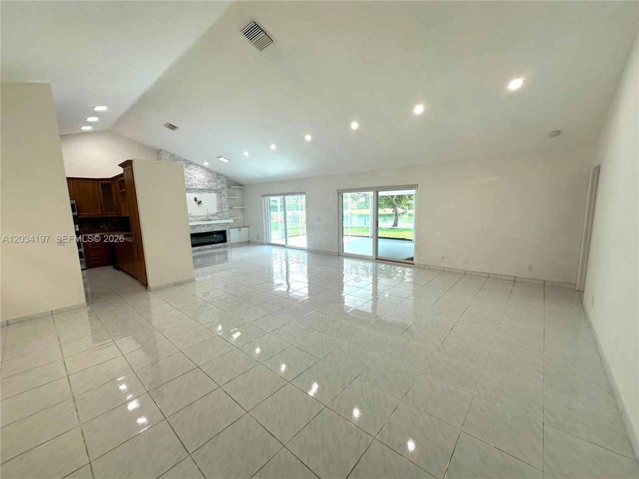 16328 NW 11th St, Pembroke Pines, FL 33028 Photo