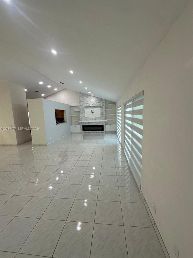 16328 NW 11th St, Pembroke Pines, FL 33028 Photo