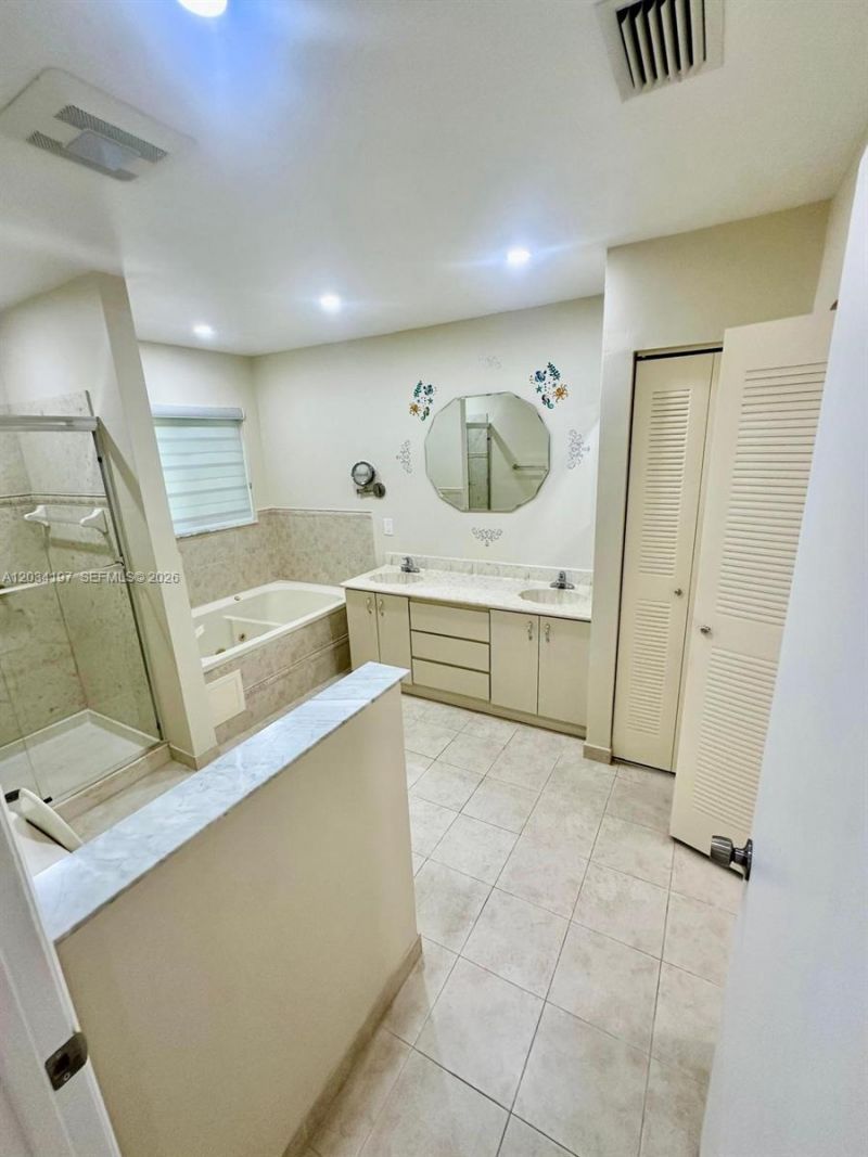 16328 NW 11th St, Pembroke Pines, FL 33028 Photo