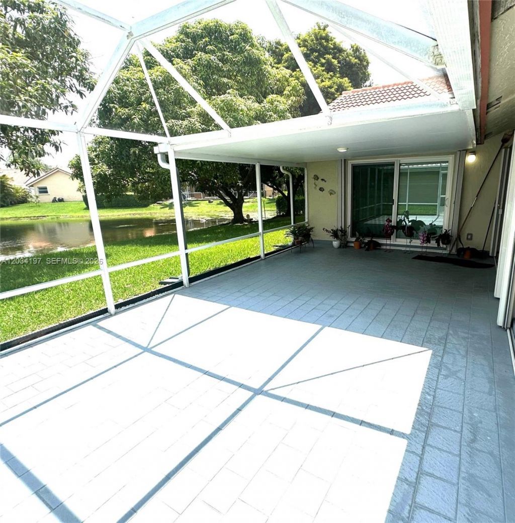 16328 NW 11th St, Pembroke Pines, FL 33028 Photo