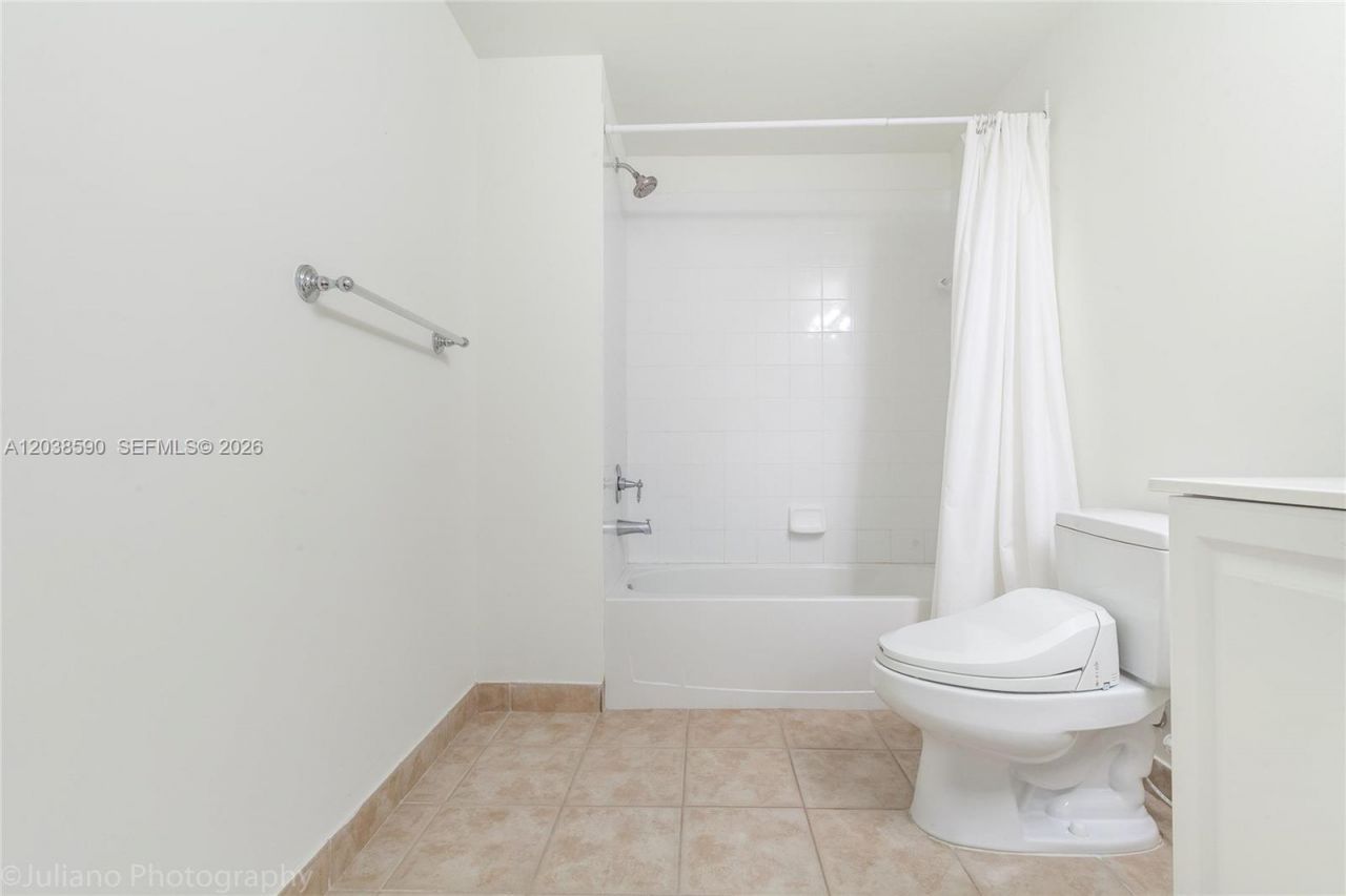 888 S Douglas Rd , Unit 1608, Coral Gables, FL 33134 Photo