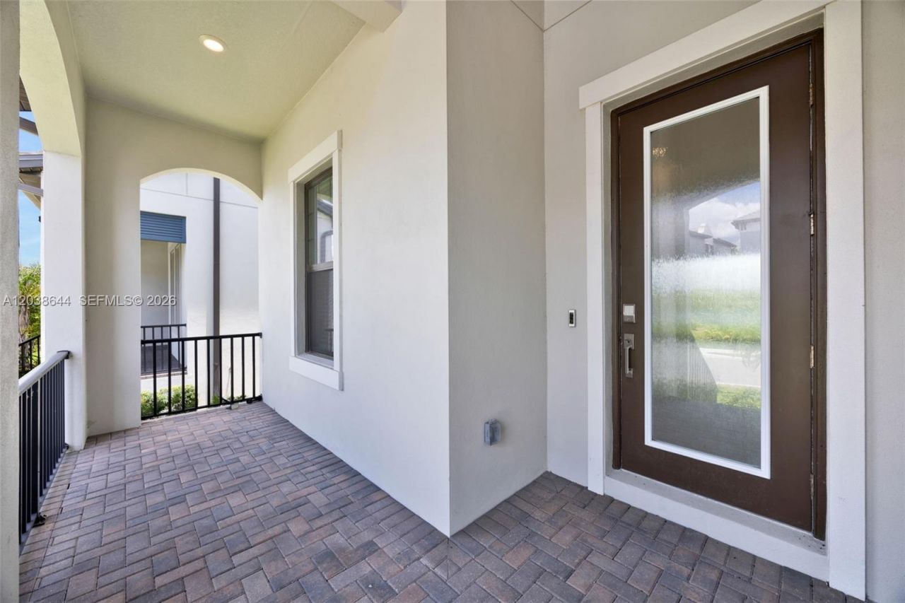 1112 Seagrape Drive , Ruskin, FL 33570 Photo