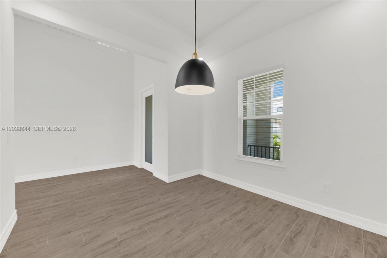 1112 Seagrape Drive , Ruskin, FL 33570 Photo