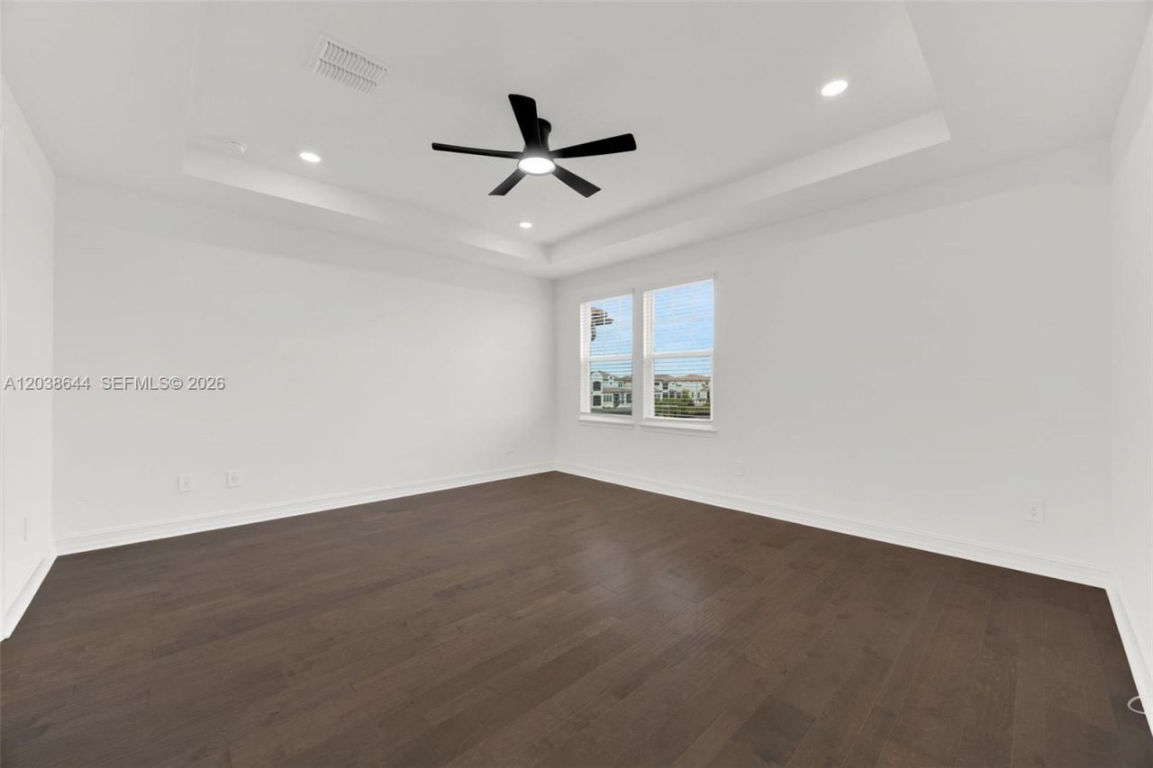 1112 Seagrape Drive , Ruskin, FL 33570 Photo