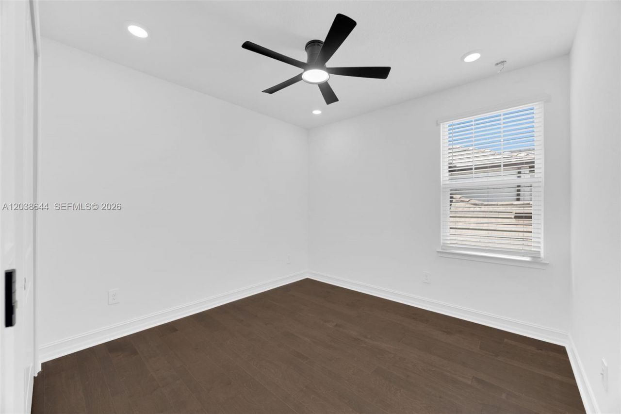 1112 Seagrape Drive , Ruskin, FL 33570 Photo