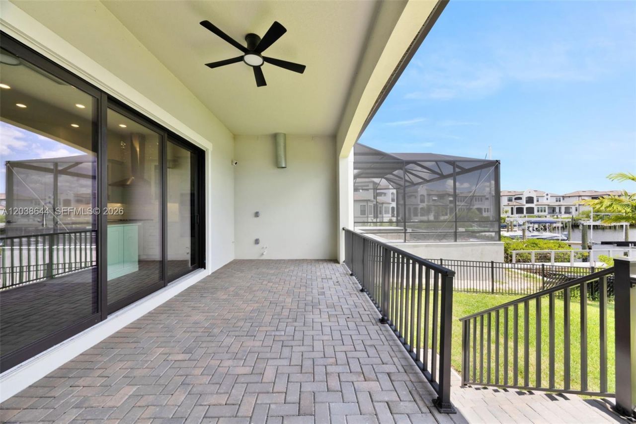 1112 Seagrape Drive , Ruskin, FL 33570 Photo
