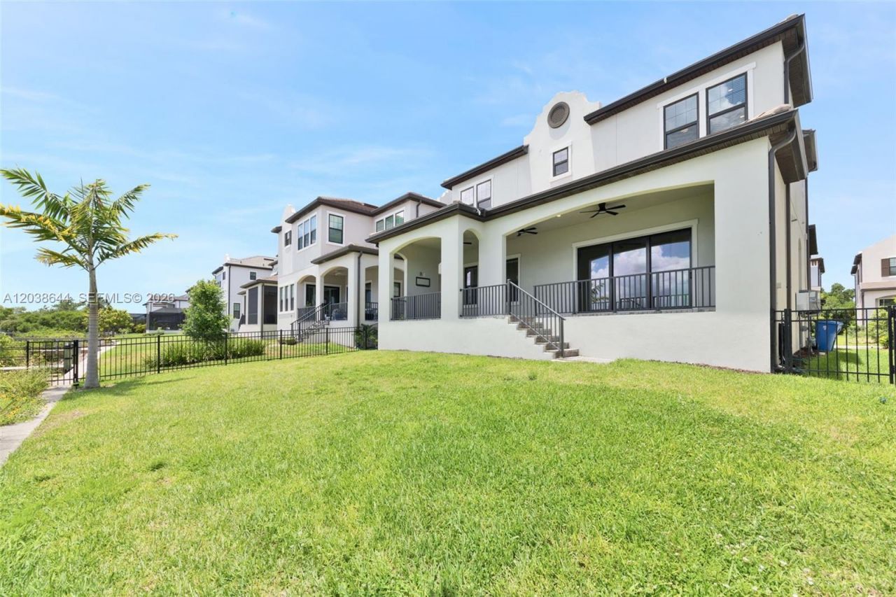 1112 Seagrape Drive , Ruskin, FL 33570 Photo
