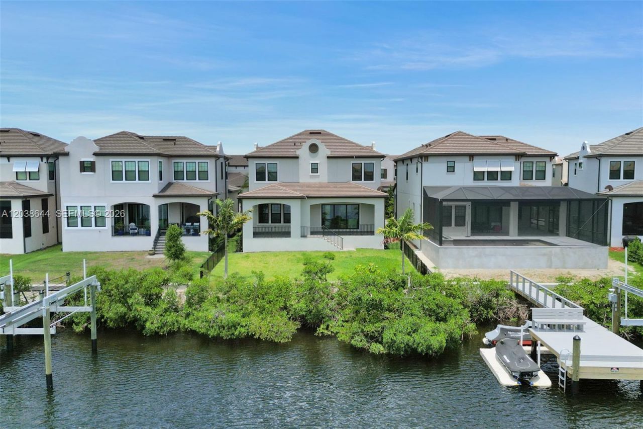 1112 Seagrape Drive , Ruskin, FL 33570 Photo