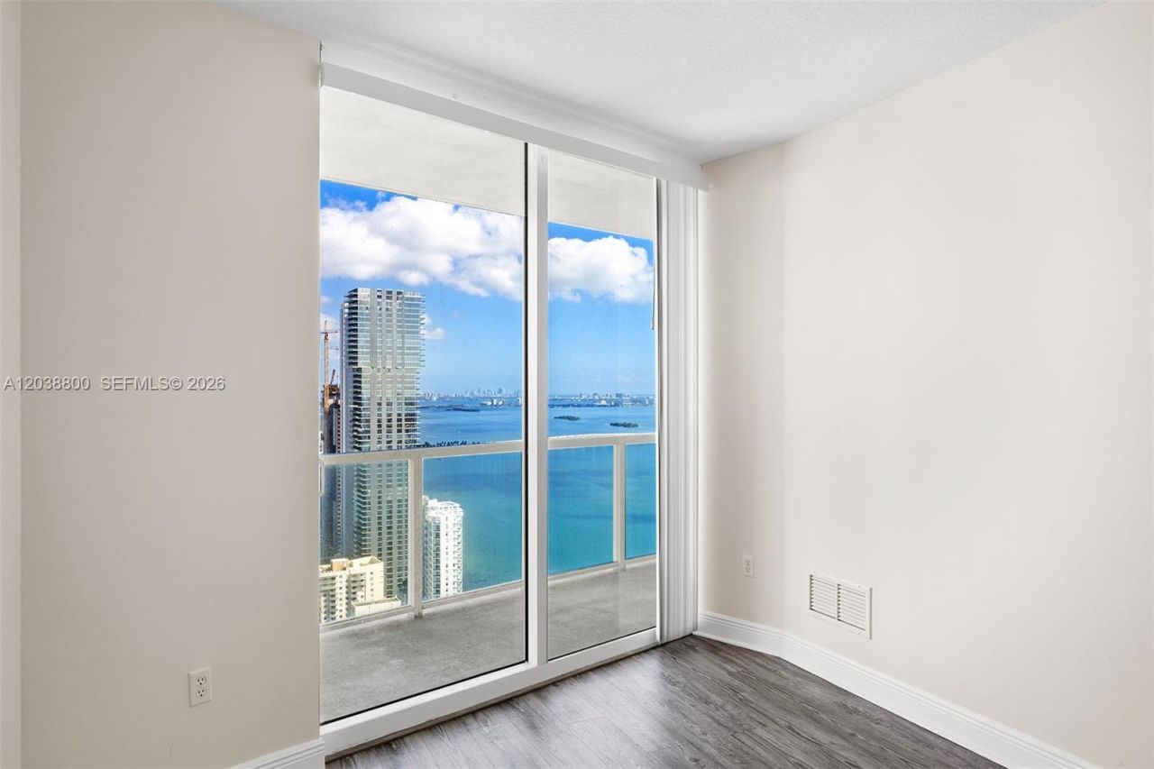 1900 N Bayshore Dr , Unit 4504, Miami, FL 33132 Photo