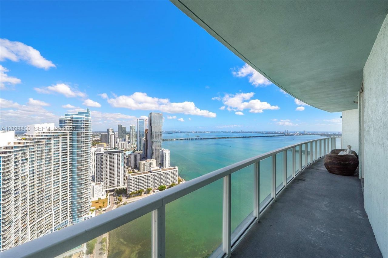 1900 N Bayshore Dr , Unit 4504, Miami, FL 33132 Photo