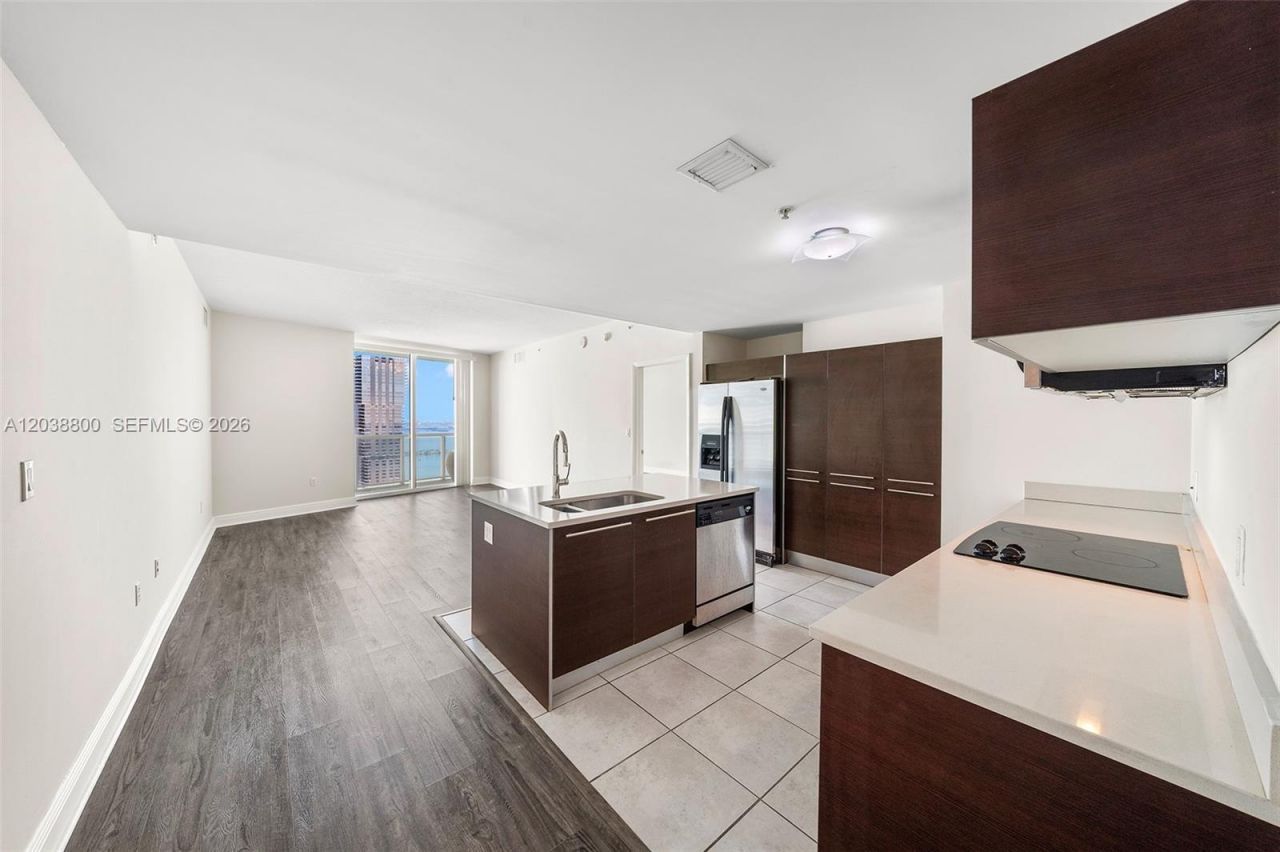 1900 N Bayshore Dr , Unit 4504, Miami, FL 33132 Photo