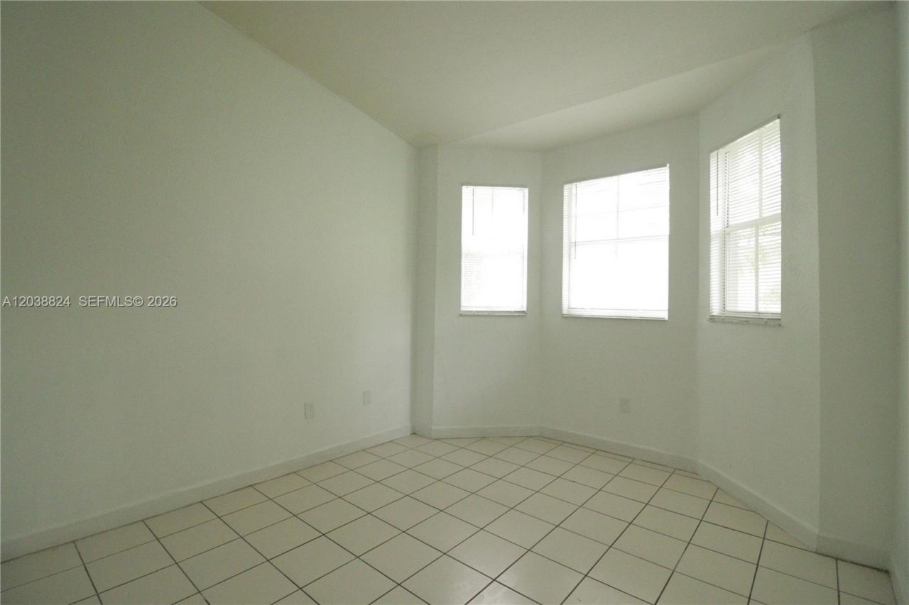 1568 SE 26th St , Unit 206, Homestead, FL 33035 Photo