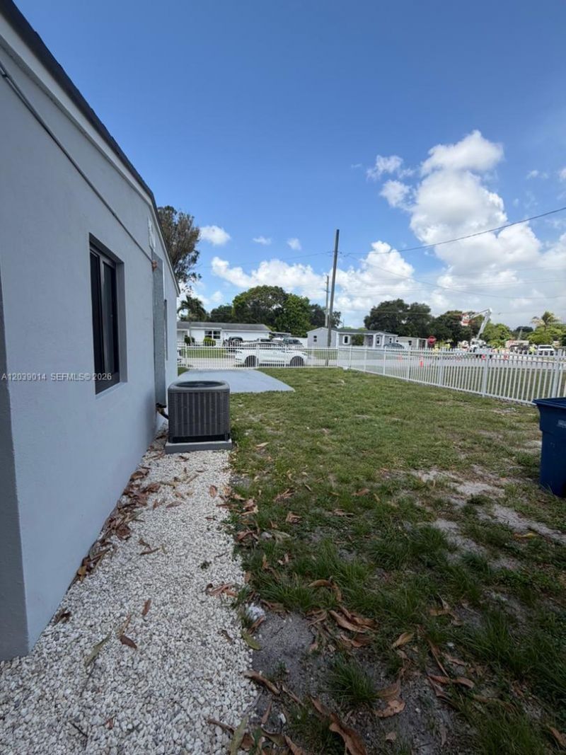 1861 NW 163rd St, Miami Gardens, FL 33054 Photo