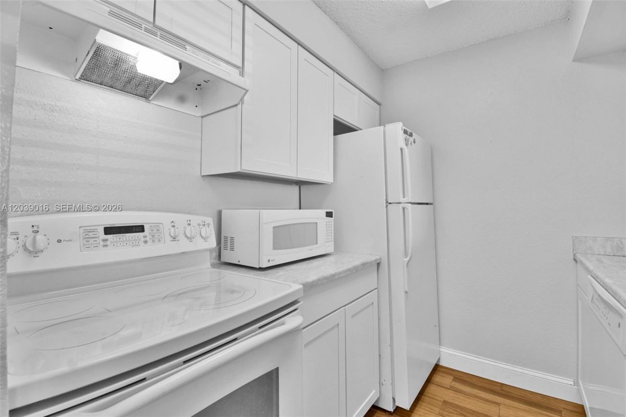 2866 S University Dr, Unit 5105, Davie, FL 33328 Photo