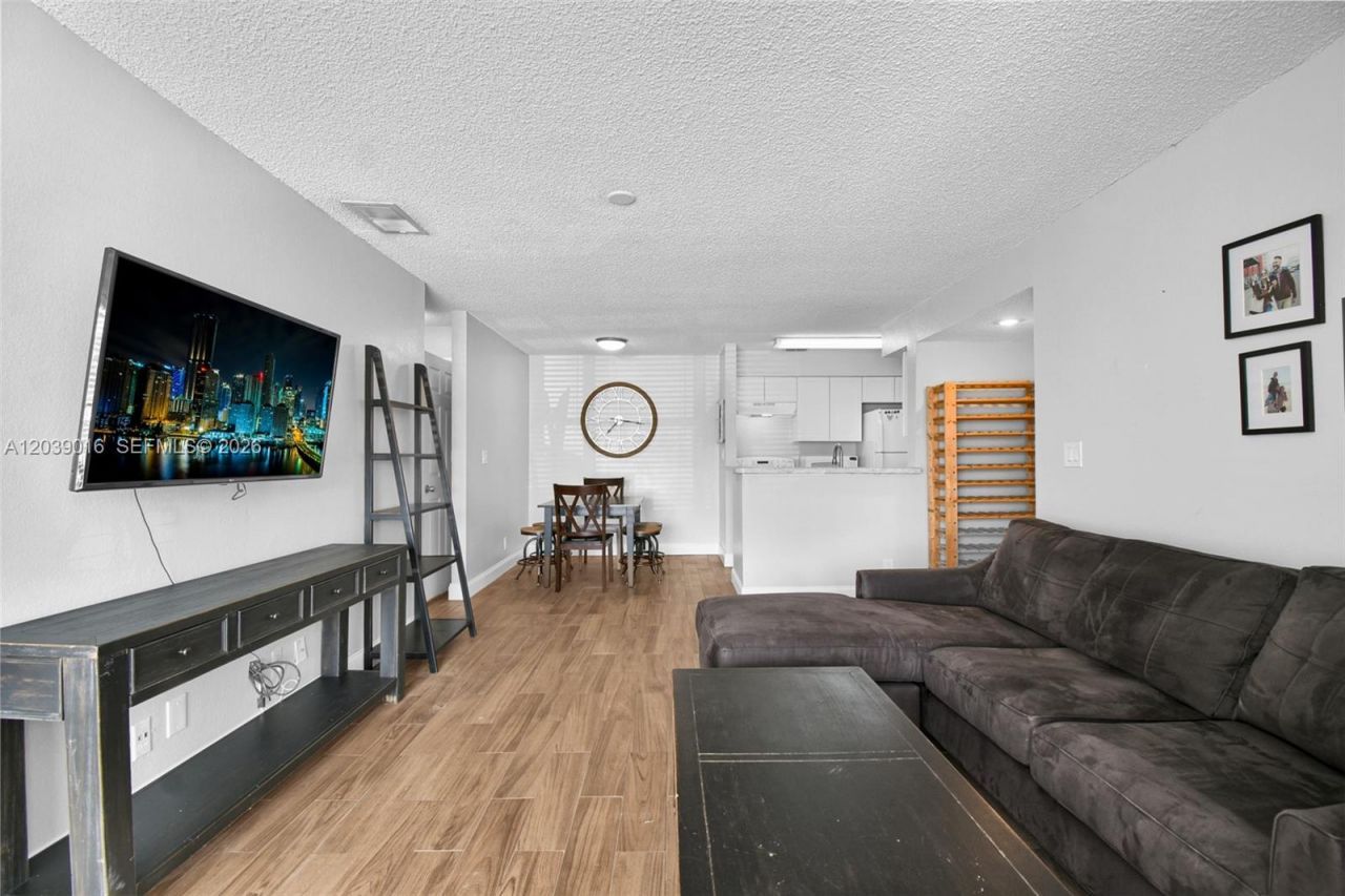 2866 S University Dr, Unit 5105, Davie, FL 33328 Photo