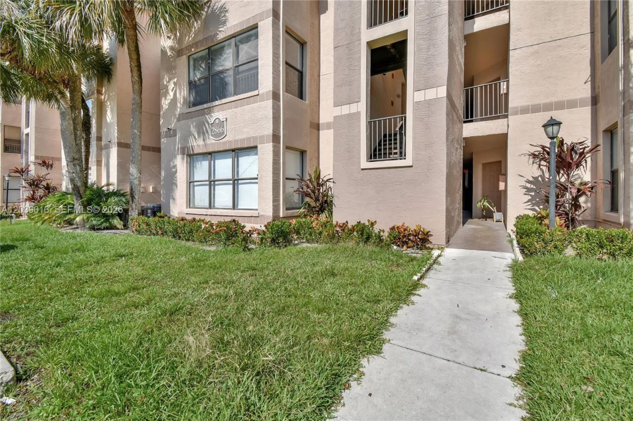 2866 S University Dr, Unit 5105, Davie, FL 33328 Photo