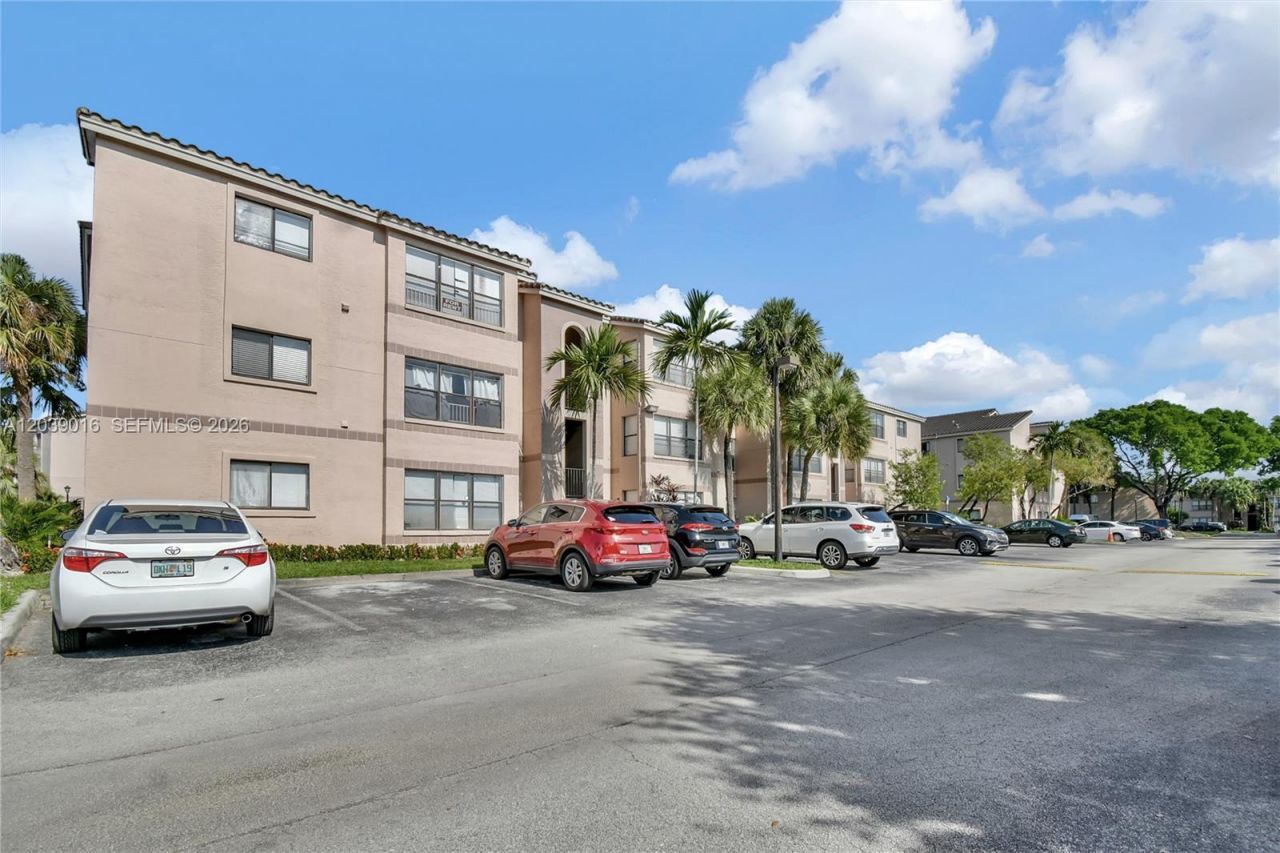 2866 S University Dr, Unit 5105, Davie, FL 33328 Photo