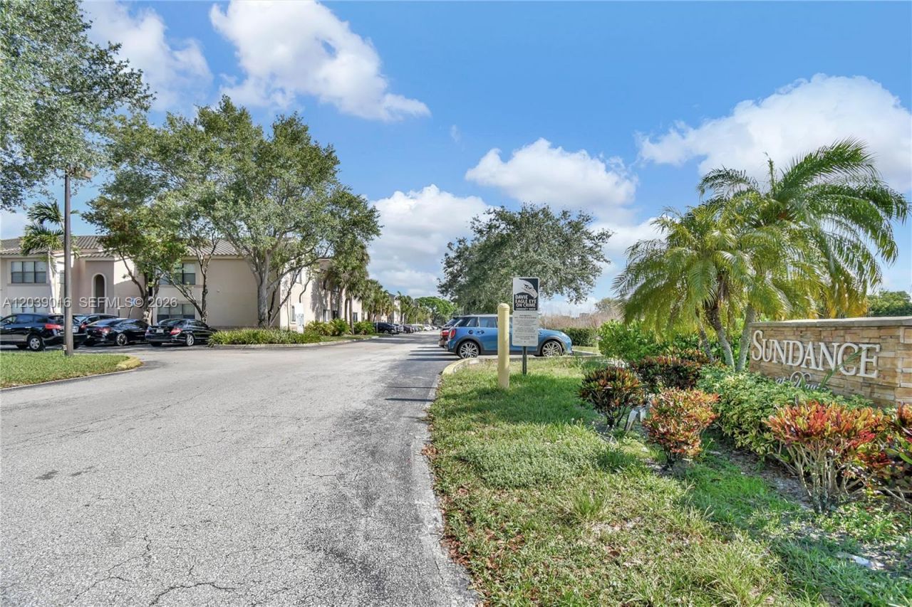 2866 S University Dr, Unit 5105, Davie, FL 33328 Photo