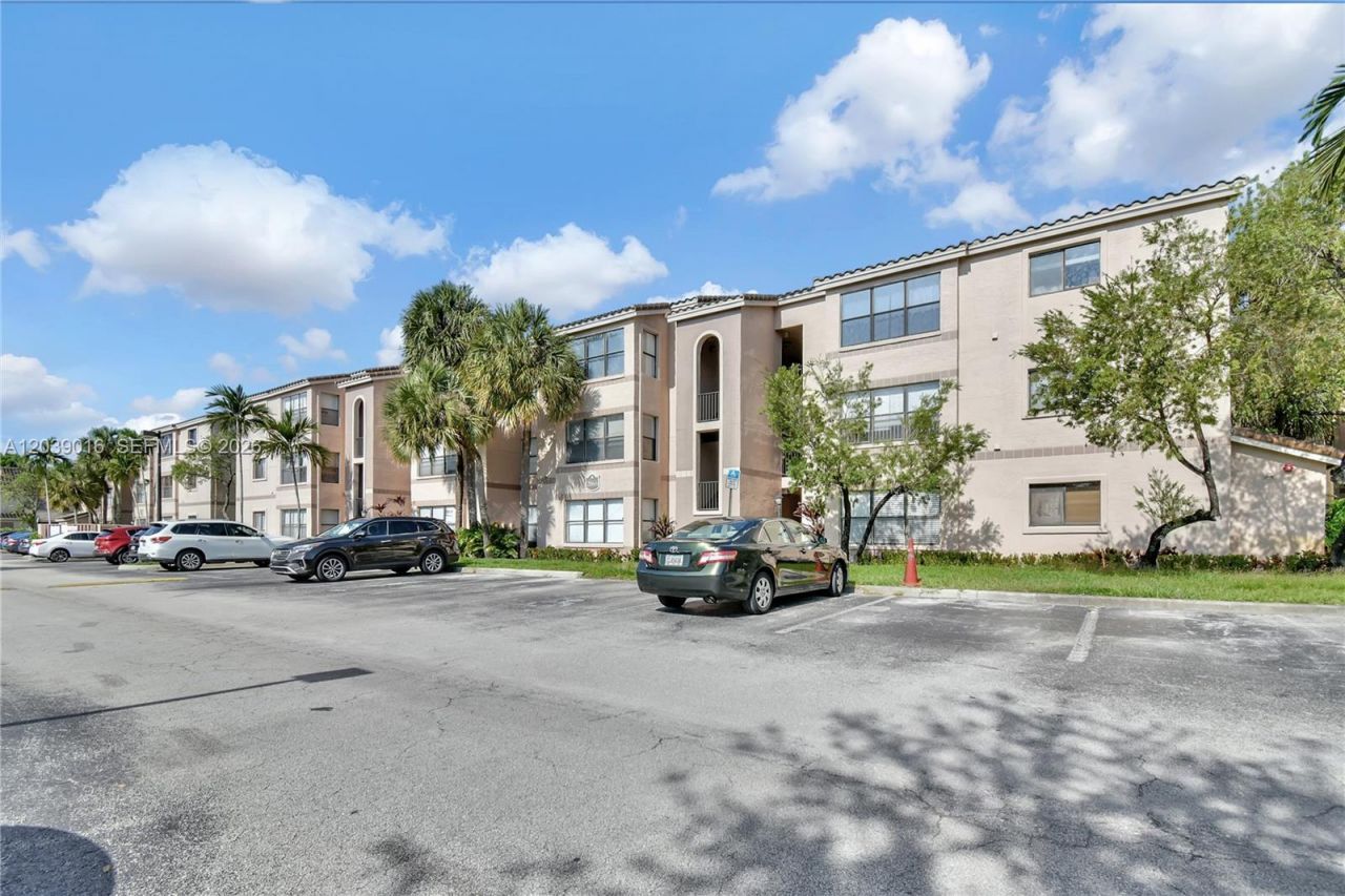2866 S University Dr, Unit 5105, Davie, FL 33328 Photo