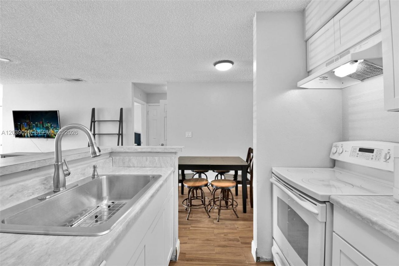 2866 S University Dr, Unit 5105, Davie, FL 33328 Photo