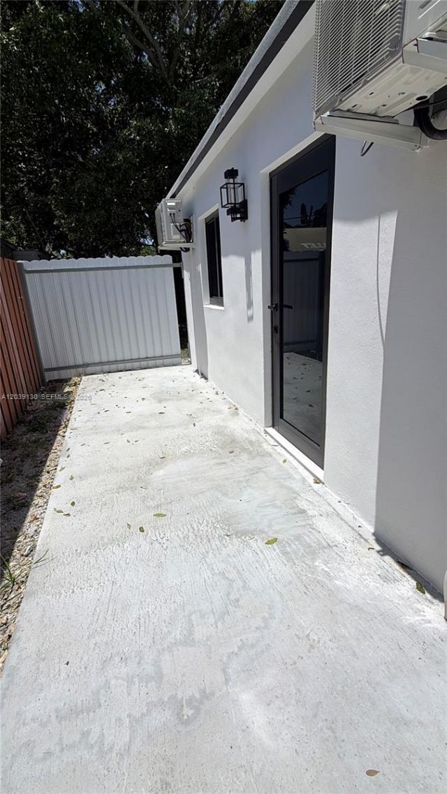 1230 NW 135th St , North Miami, FL 33167 Photo
