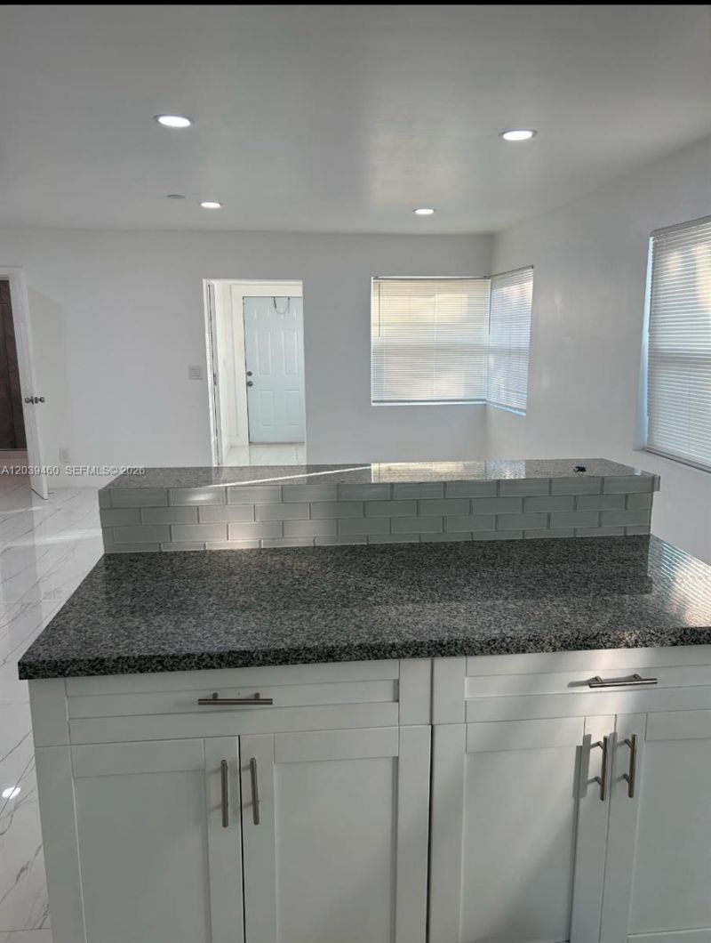 Please Call For Address, Miami, FL 33161 Photo