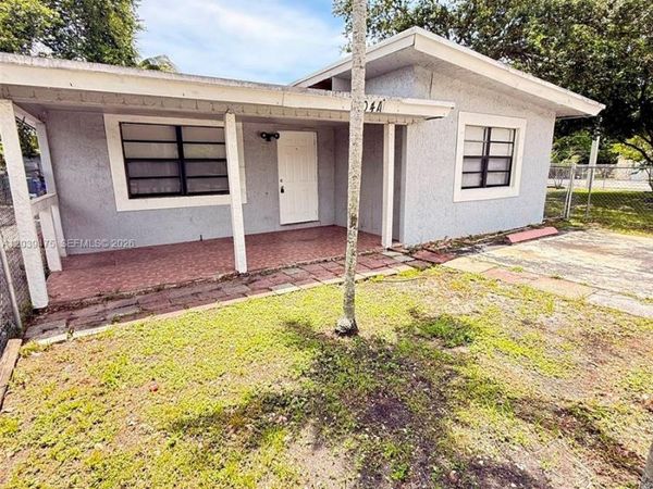 204 NW 28th Ave , Unit Front, Fort Lauderdale, FL 33311