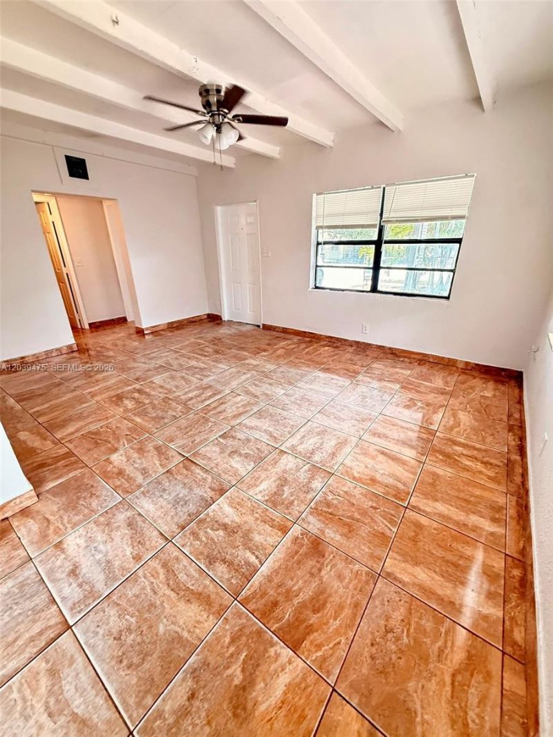 204 NW 28th Ave , Unit Front, Fort Lauderdale, FL 33311 Photo