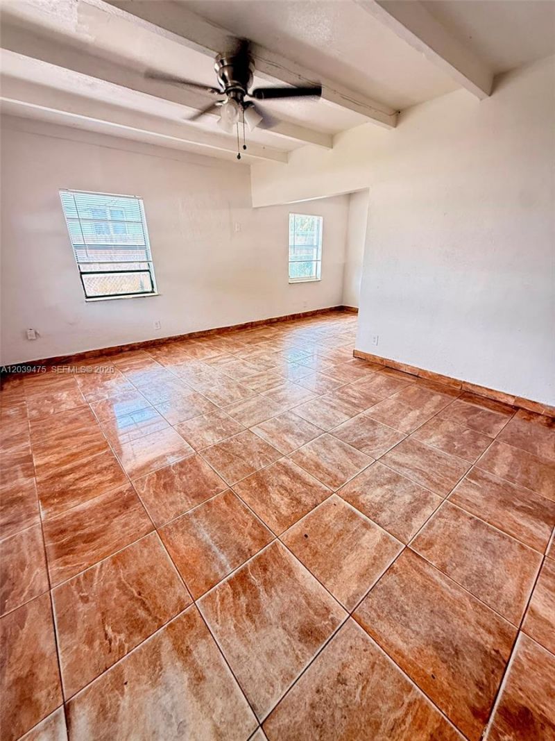 204 NW 28th Ave , Unit Front, Fort Lauderdale, FL 33311 Photo