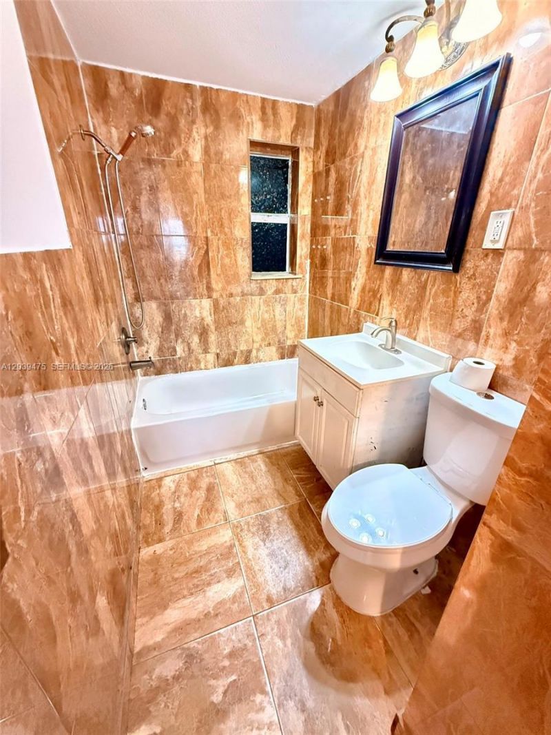 204 NW 28th Ave , Unit Front, Fort Lauderdale, FL 33311 Photo