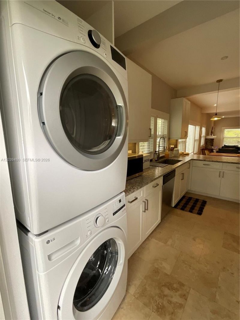 2434 SW 15th St, Unit 2434, Miami, FL 33145 Photo