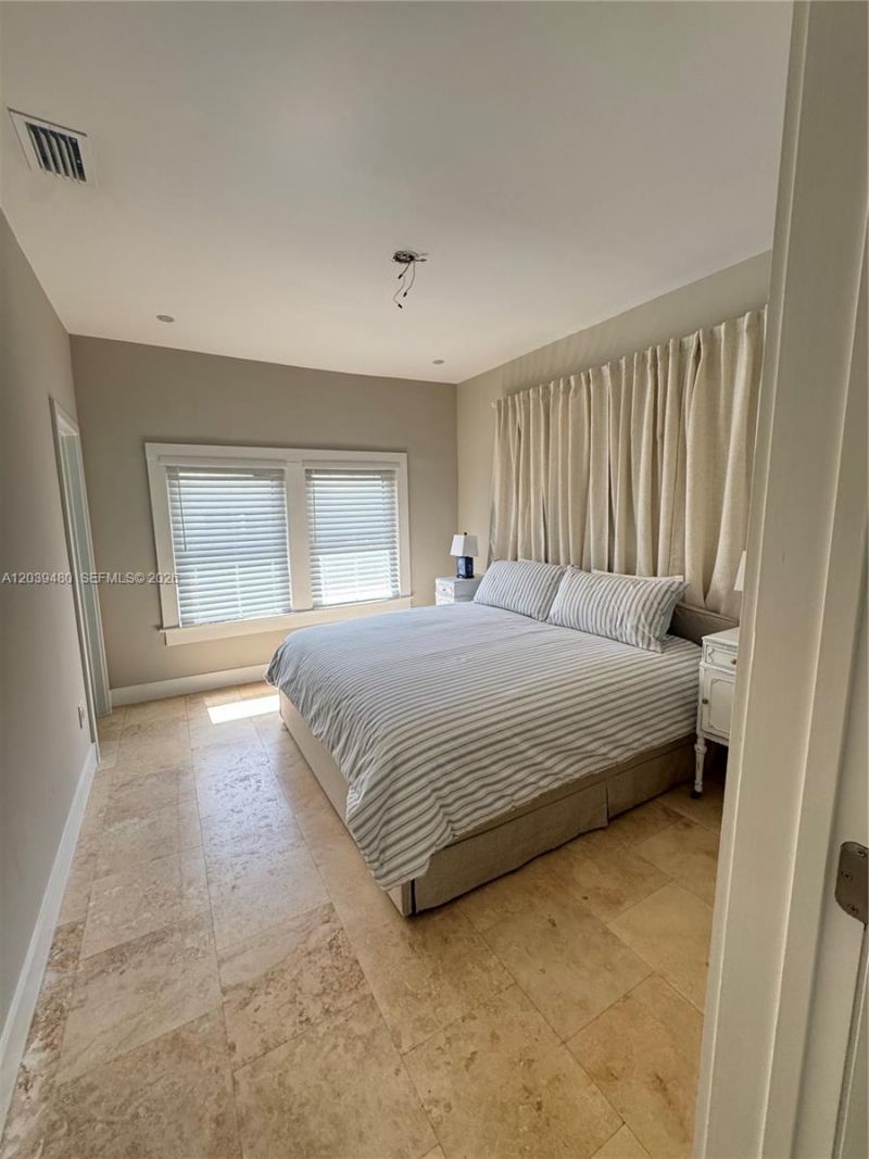 2434 SW 15th St, Unit 2434, Miami, FL 33145 Photo