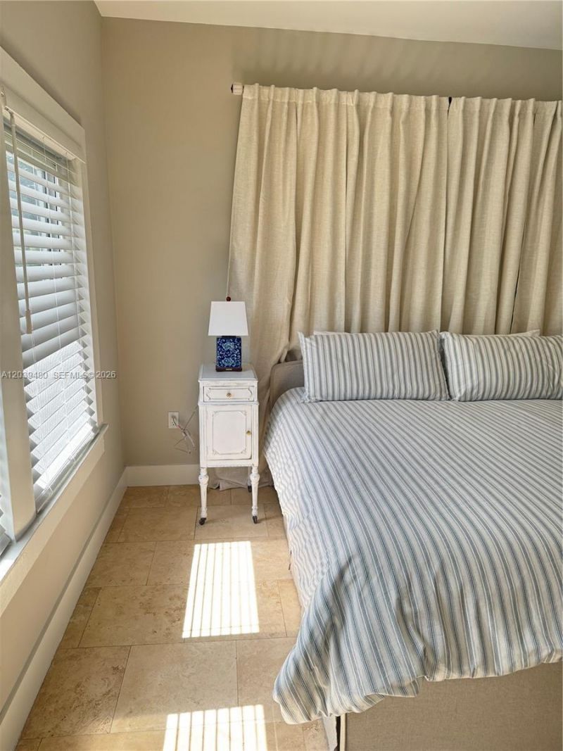 2434 SW 15th St, Unit 2434, Miami, FL 33145 Photo