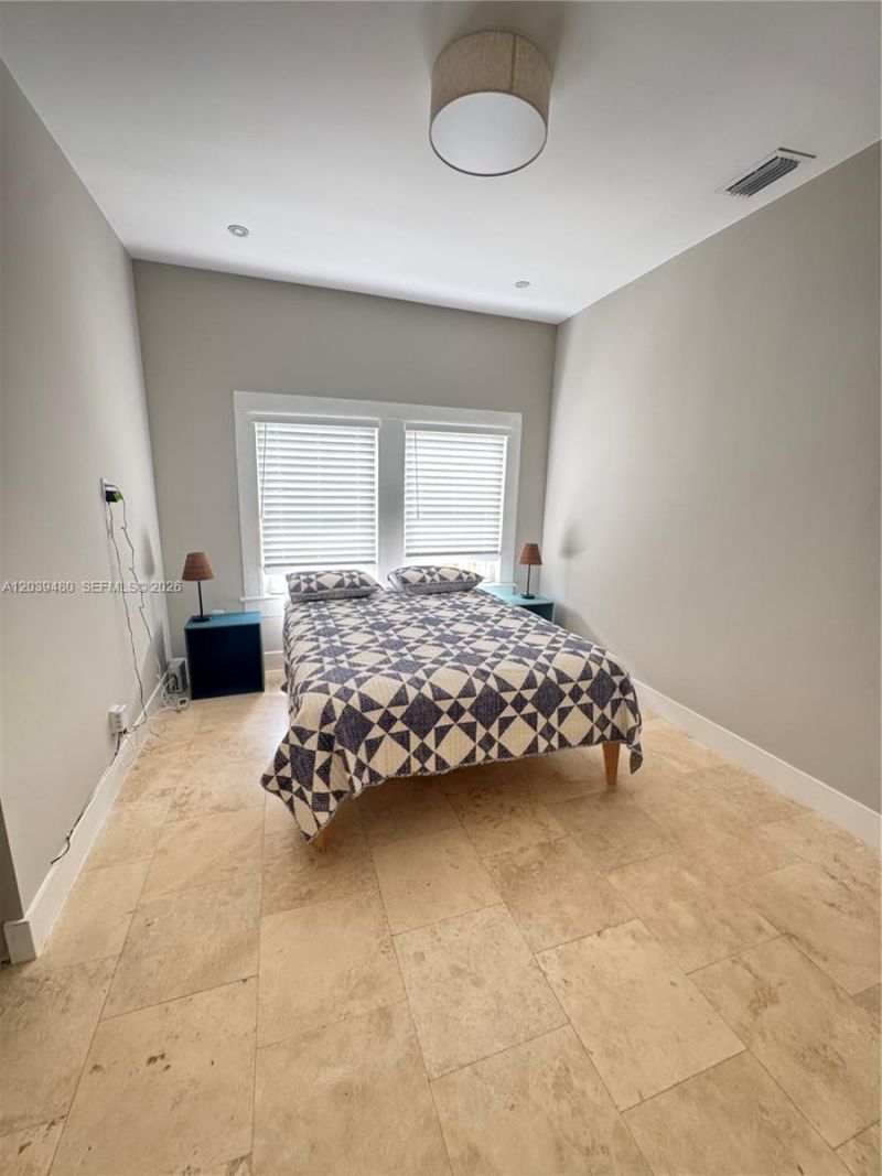 2434 SW 15th St, Unit 2434, Miami, FL 33145 Photo