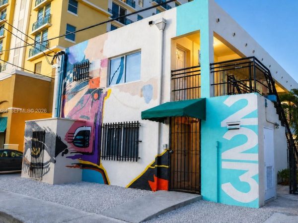 223 NW 12th St , Unit 4, Miami, FL 33136