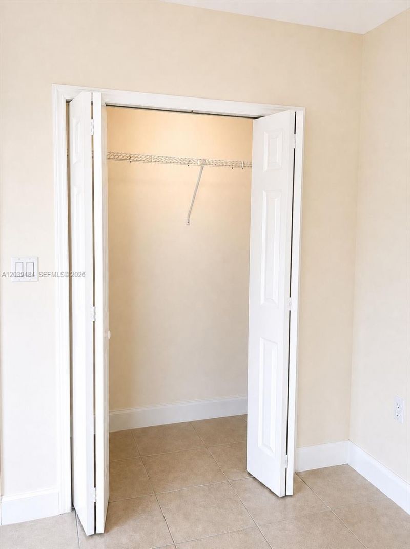 223 NW 12th St , Unit 4, Miami, FL 33136 Photo