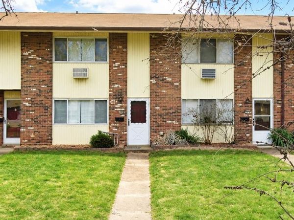 7634 Hazelcrest Drive, Hazelwood, MO 63042