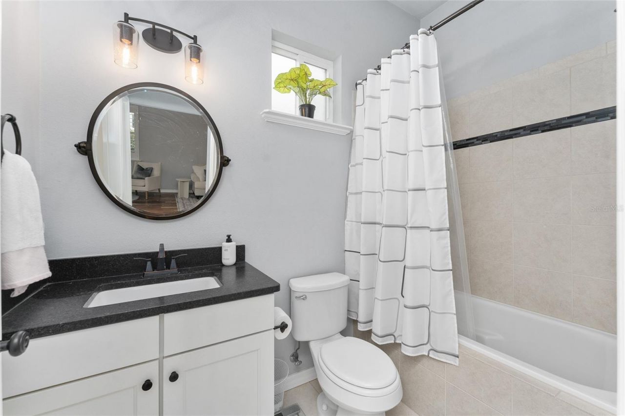 7913 SW 82nd Drive, Gainesville, FL 32608 Photo